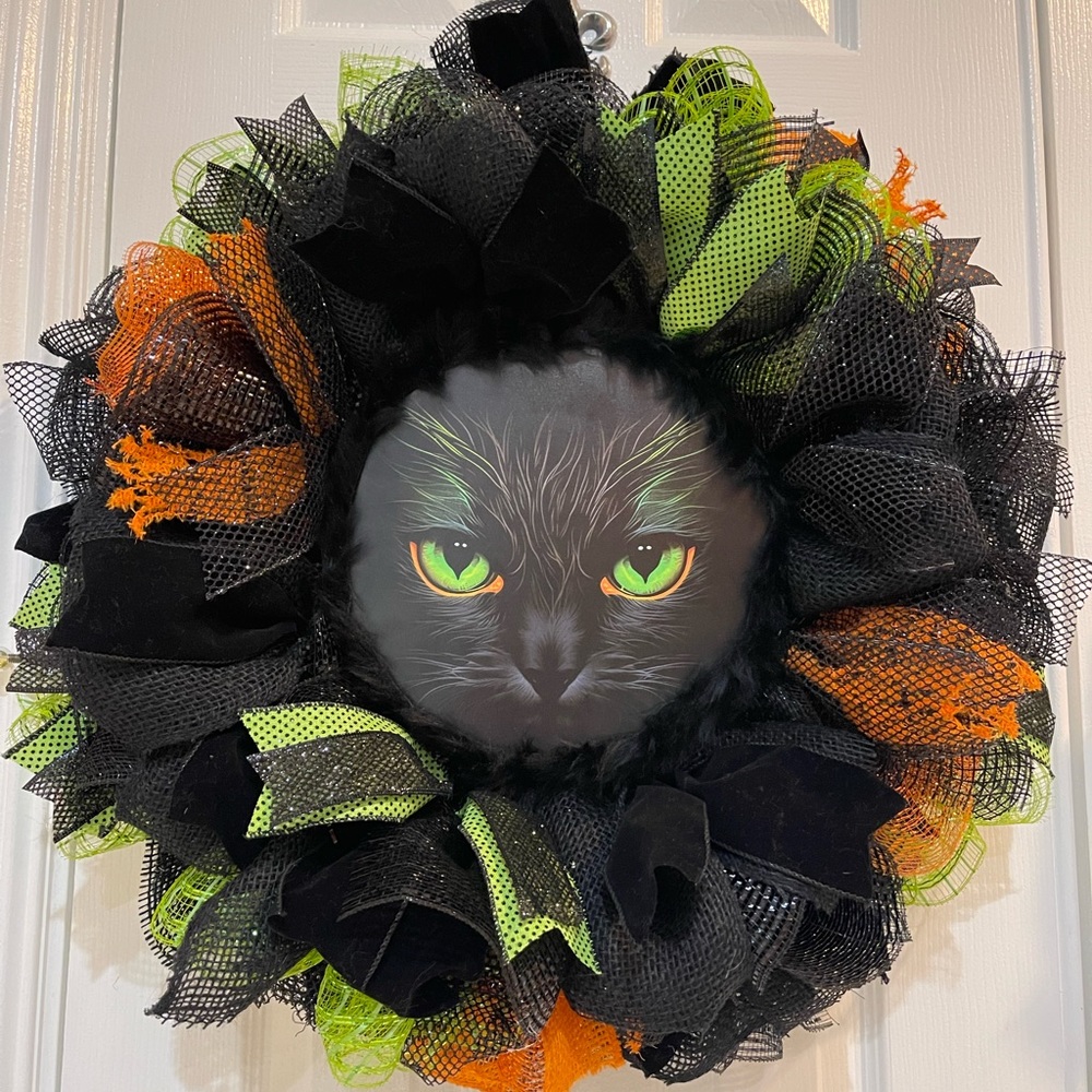 BLACK CAT Halloween Wreath, Spooky cat Halloween wreath Halloween Cat Door decor